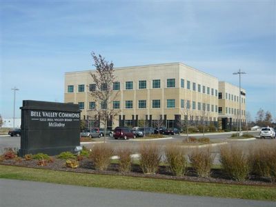BELL VALLEY COMMONS: 1252 Bell Valley Rd, Rockford, IL 61108